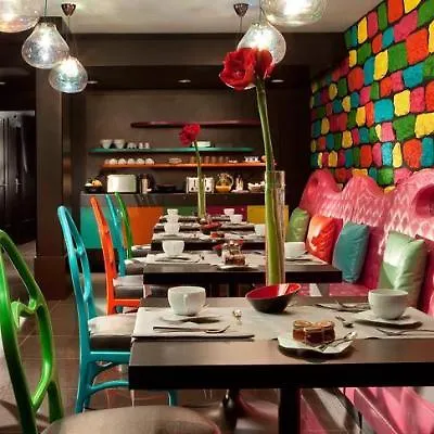 Hotel Cristal Champs Elysees Paris