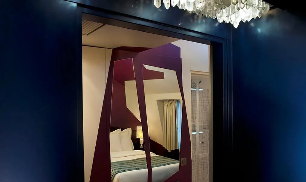 Hotel Cristal Champs Elysees Paris