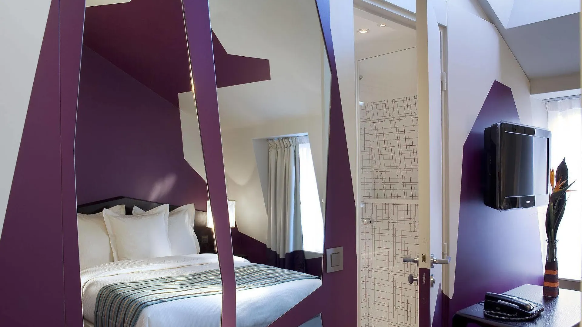 Hotel Cristal Champs Elysees Paris