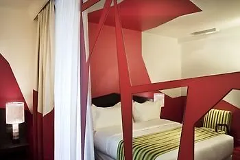 Hotel Cristal Champs Elysees Paris 4*,  France